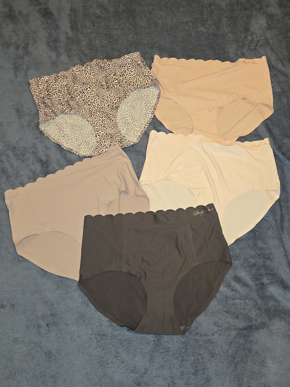 Marilyn Monroe No Show Mid Rise Set Of 5 Panties